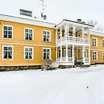 Отель Tehtaan